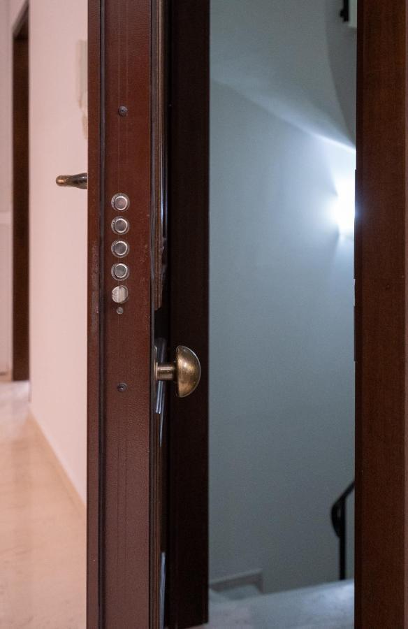 Luxury Suite In Downtown Heraklion  Bagian luar foto