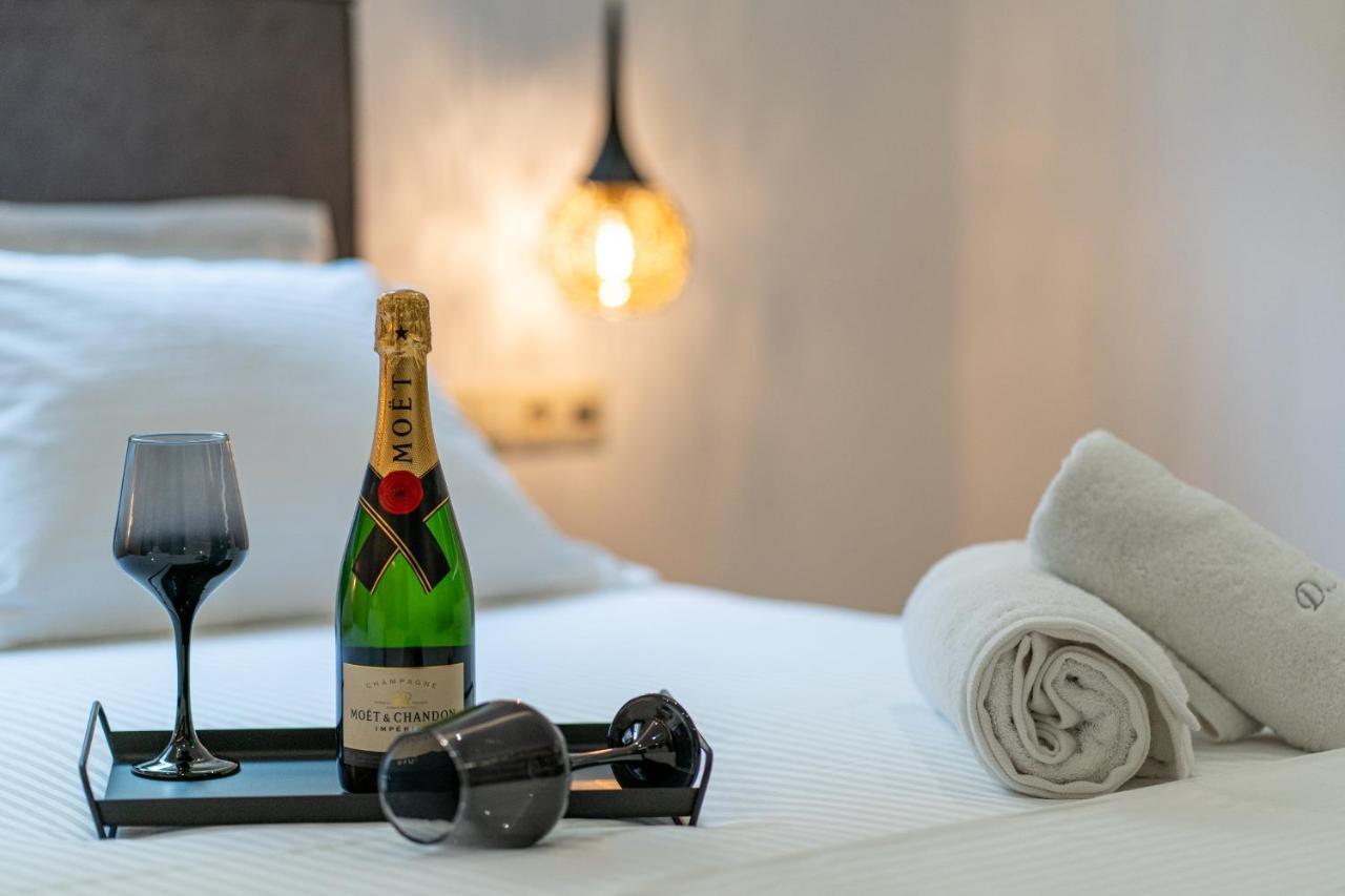 Luxury Suite In Downtown Heraklion  Bagian luar foto