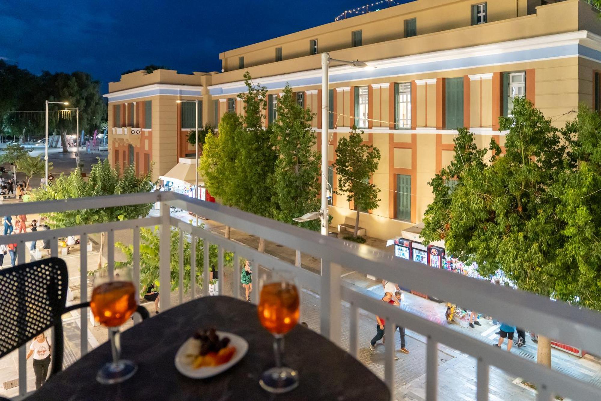 Luxury Suite In Downtown Heraklion  Bagian luar foto