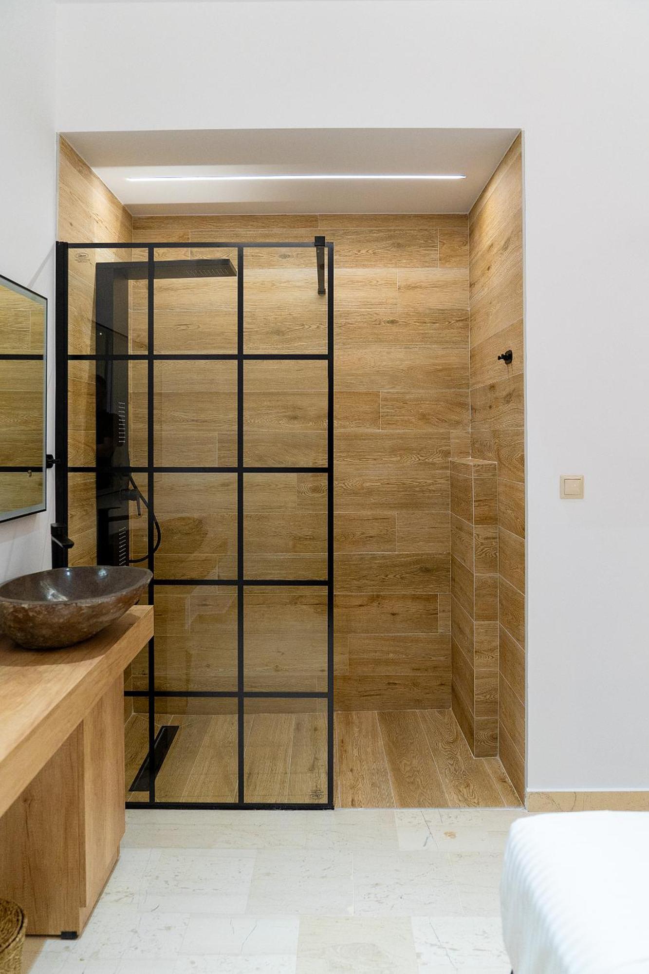 Luxury Suite In Downtown Heraklion  Bagian luar foto