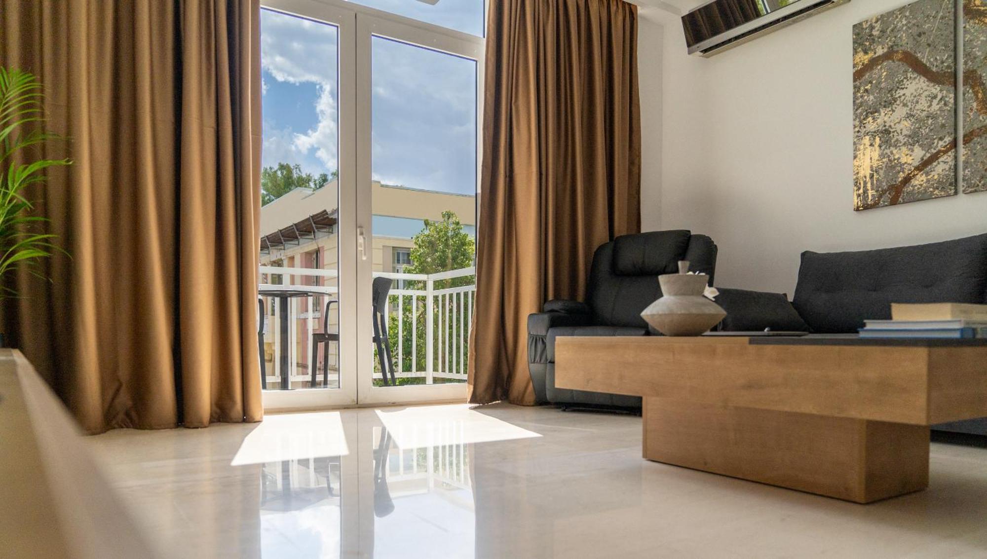 Luxury Suite In Downtown Heraklion  Bagian luar foto